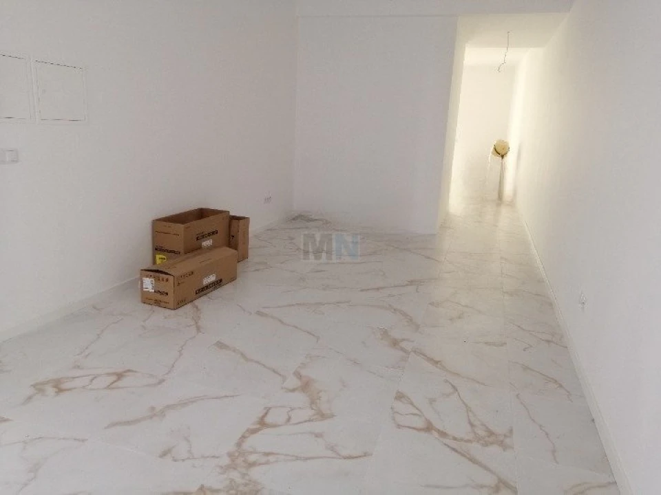 Loja para Venda em Cernache Foto 3