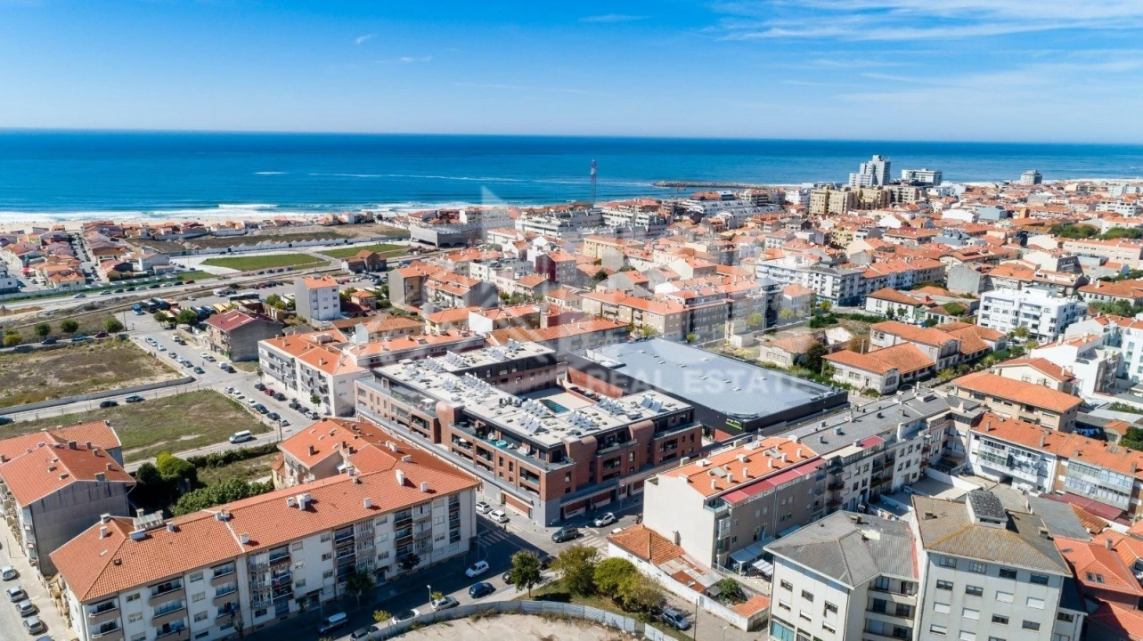 Loja para Arrendamento em Espinho Foto 5