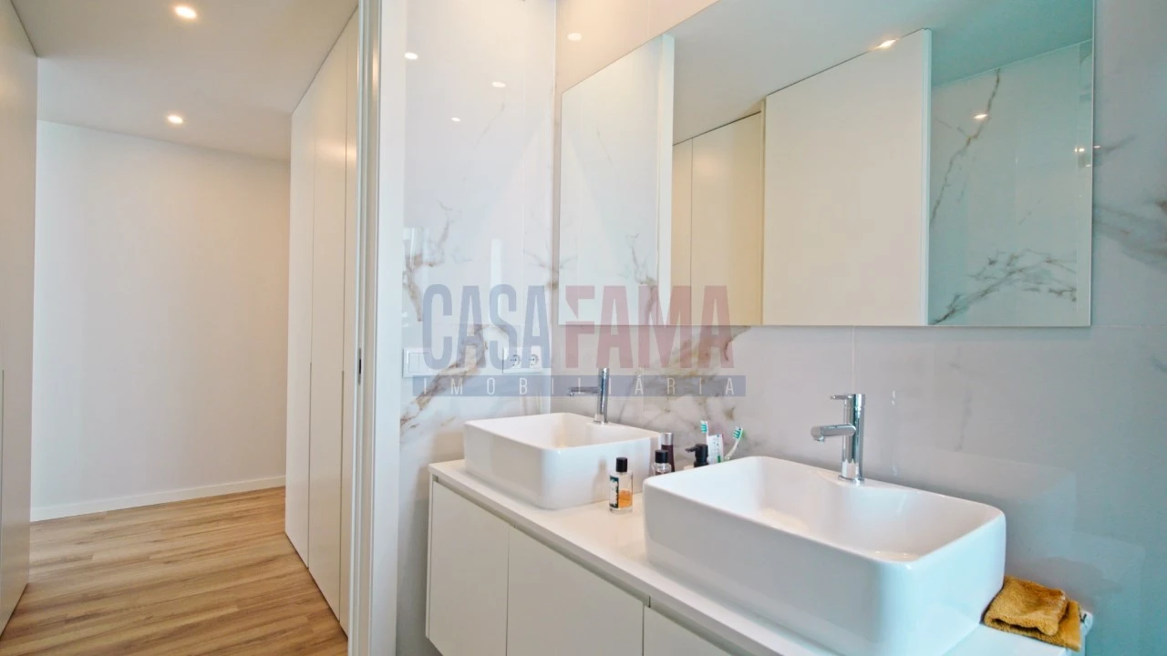 Moradia T3 para Venda em Brufe Foto 24