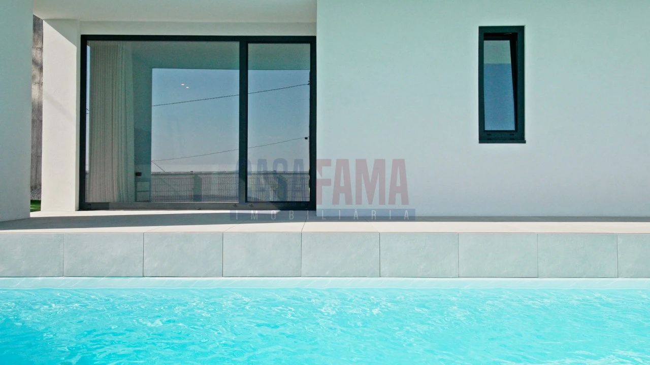 Moradia T3 para Venda em Brufe Foto 30