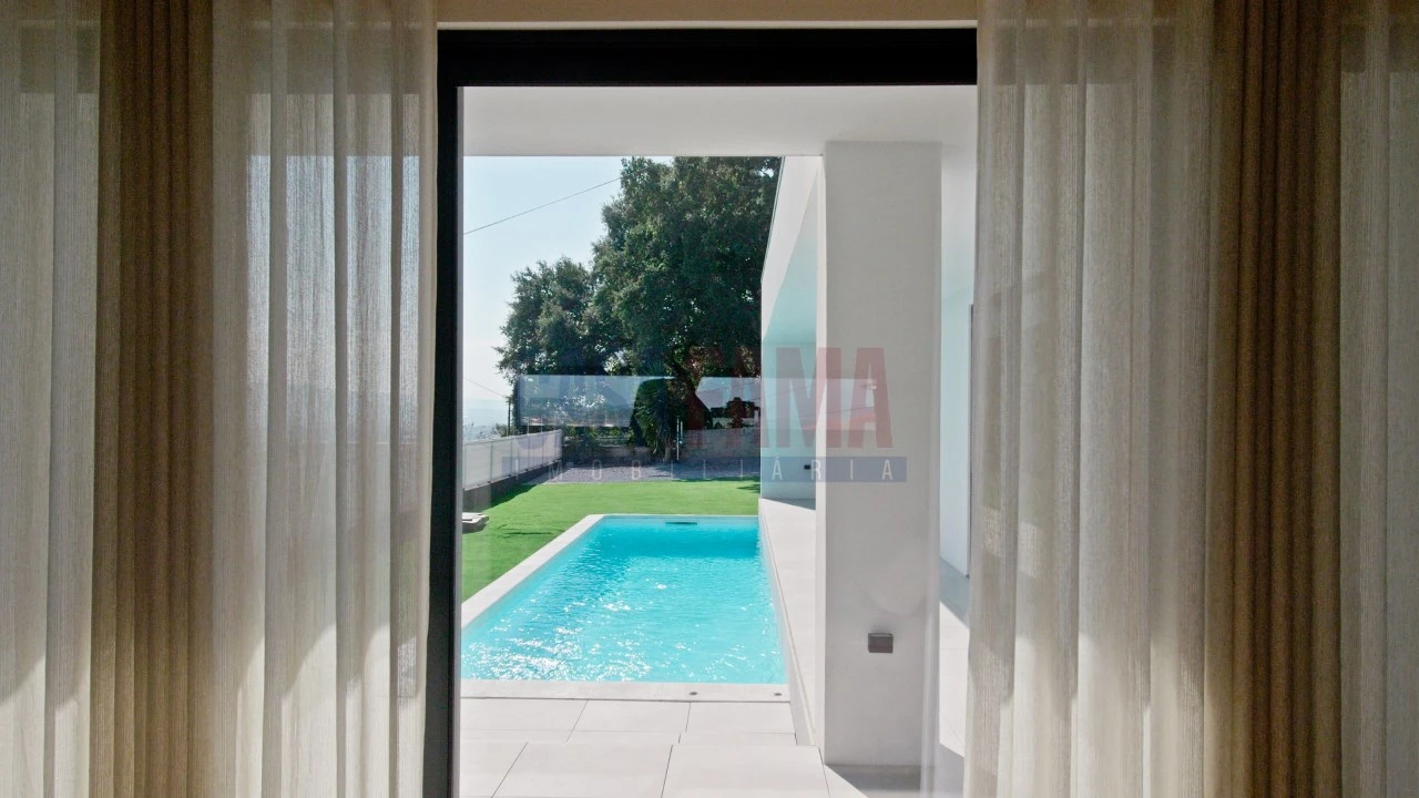 Moradia T3 para Venda em Brufe Foto 33