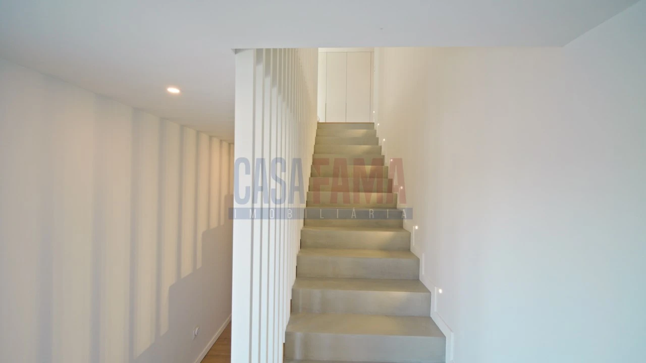 Moradia T3 para Venda em Brufe Foto 39