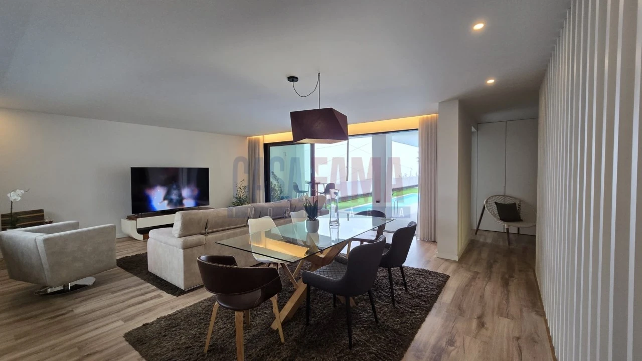 Moradia T3 para Venda em Brufe Foto 2