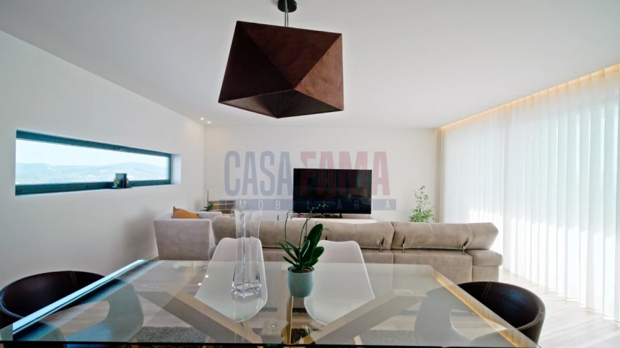 Moradia T3 para Venda em Brufe Foto 9