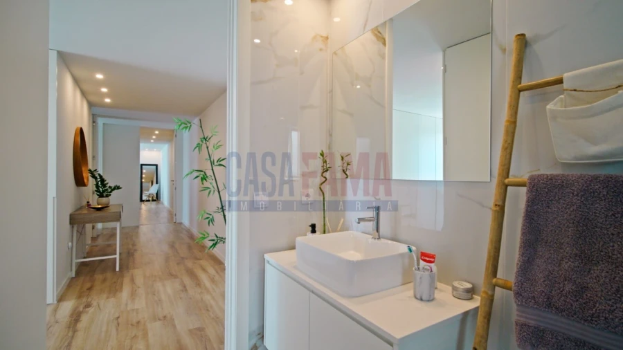 Moradia T3 para Venda em Brufe Foto 21