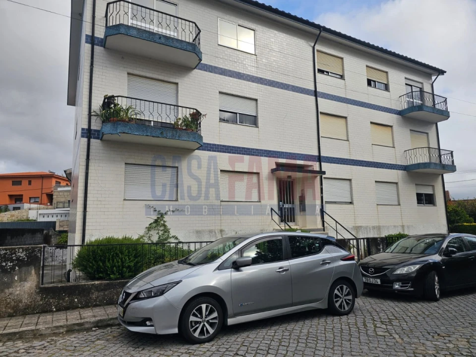 Apartamento T3 para Venda em Rio Tinto Foto 1