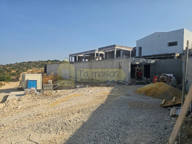 Moradia T3 para Venda em Loule (São Sebastião) Foto 19