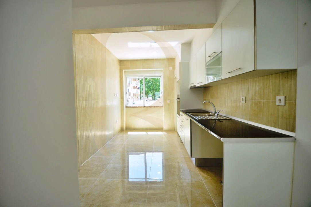 Apartamento T2 para Venda em Almada, Cova da Piedade, Pragal e Cacilhas Foto 6