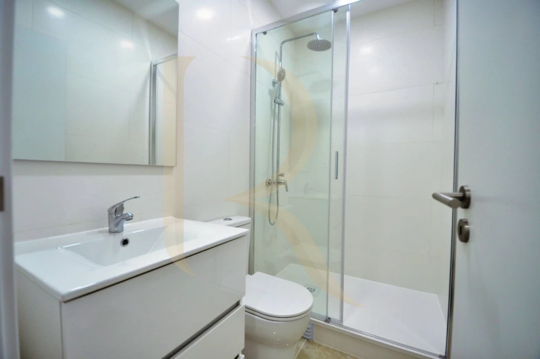 Apartamento T2 para Venda em Almada, Cova da Piedade, Pragal e Cacilhas Foto 15