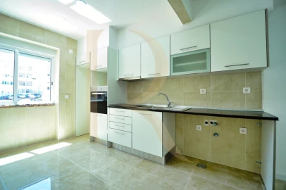Apartamento T2 para Venda em Almada, Cova da Piedade, Pragal e Cacilhas