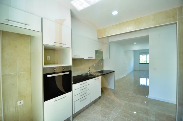 Apartamento T2 para Venda em Almada, Cova da Piedade, Pragal e Cacilhas Foto 5