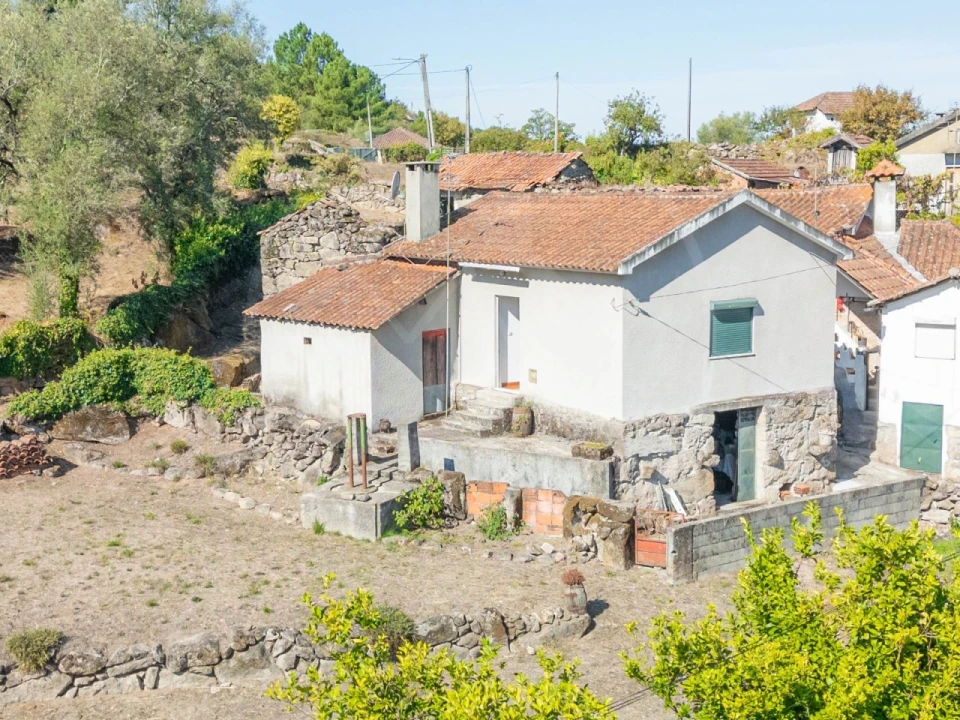 Moradia T2 para Venda em Cerva e Limões Foto 7