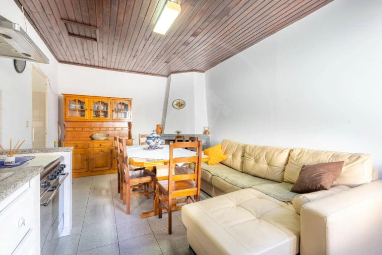 Moradia T2 para Venda em Cerva e Limões