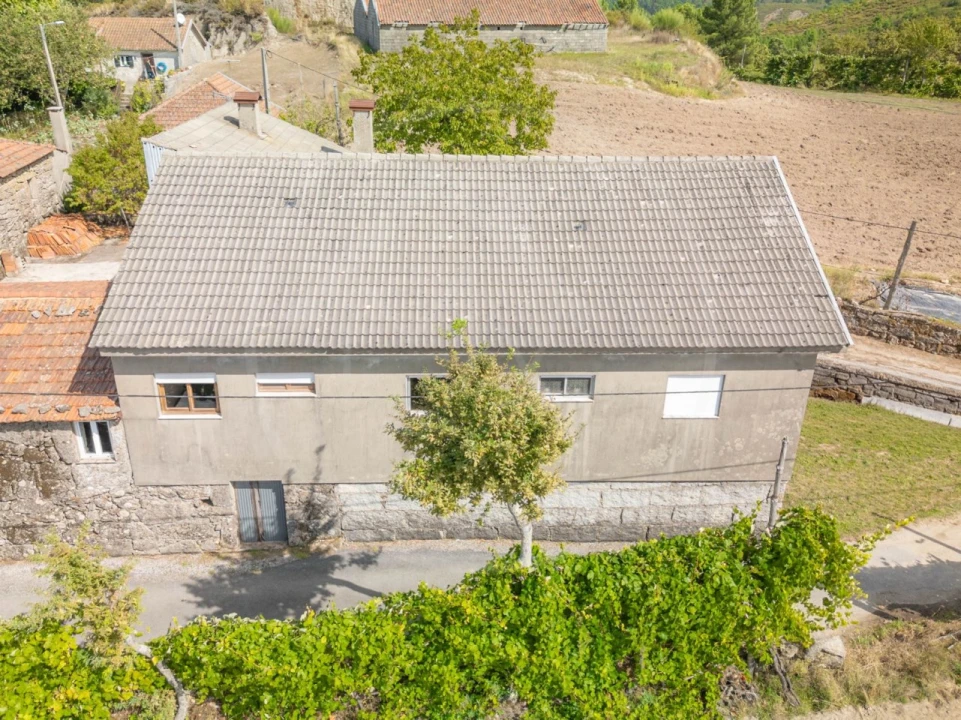 Moradia T4 para Venda em Salvador e Santo Aleixo de Além-Tâmega Foto 2