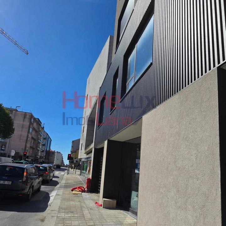Apartamento T3 para Venda em Cedofeita, Santo Ildefonso, Sé, Miragaia, São Nicolau e Vitória Foto 2