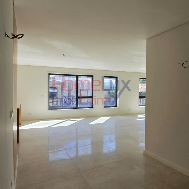 Apartamento T3 para Venda em Cedofeita, Santo Ildefonso, Sé, Miragaia, São Nicolau e Vitória Foto 11