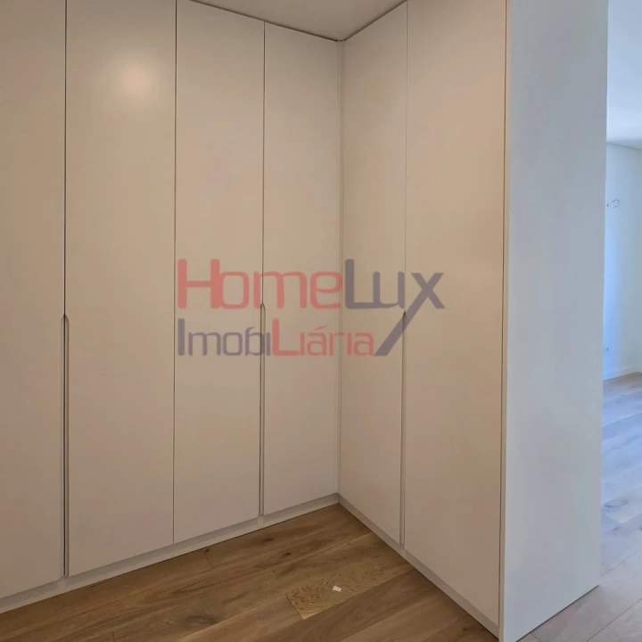 Apartamento T3 para Venda em Cedofeita, Santo Ildefonso, Sé, Miragaia, São Nicolau e Vitória Foto 24