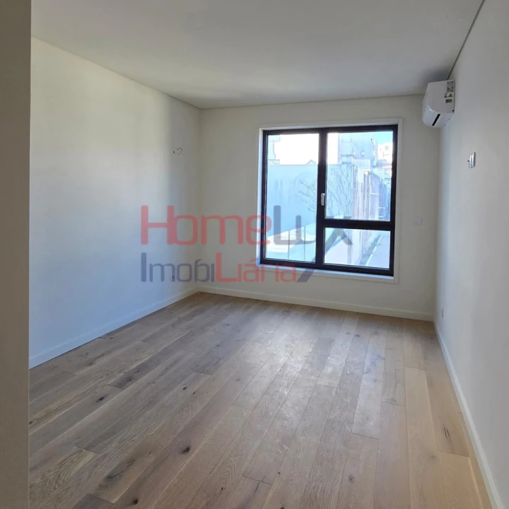 Apartamento T3 para Venda em Cedofeita, Santo Ildefonso, Sé, Miragaia, São Nicolau e Vitória Foto 38