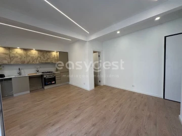 Apartamento T2 para Venda em Almada, Cova da Piedade, Pragal e Cacilhas