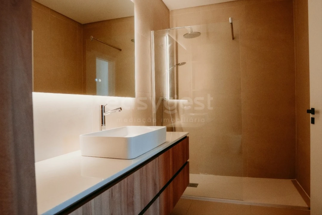 Moradia T3 para Venda em Almargem do Bispo, Pêro Pinheiro e Montelavar Foto 15