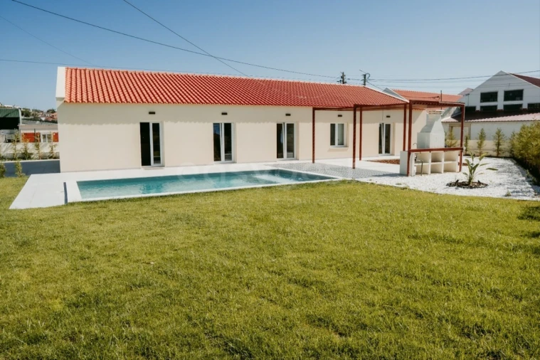 Moradia T3 para Venda em Almargem do Bispo, Pêro Pinheiro e Montelavar Foto 30