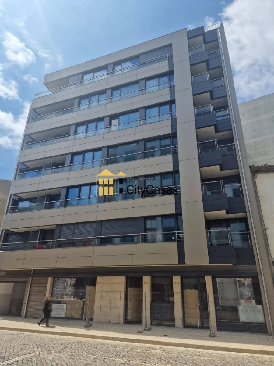 Loja para Arrendamento em Cidade da Maia Foto 2