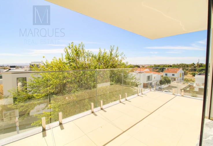 Apartamento T3 para Venda em Laranjeiro e Feijó Foto 2