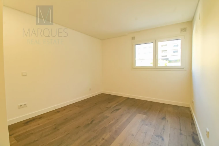 Apartamento T3 para Venda em Laranjeiro e Feijó Foto 22