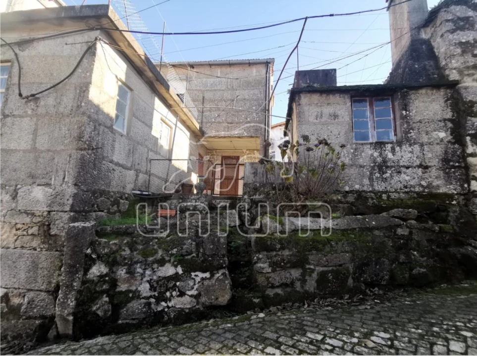 Moradia T3 para Venda em Lanhelas Foto 17