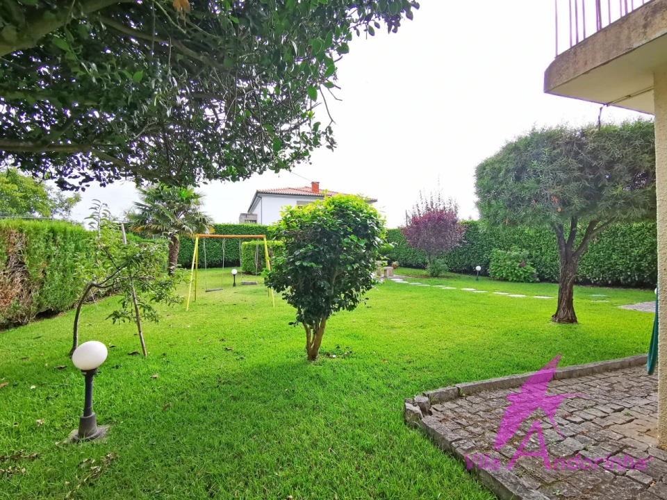 Moradia T5 para Venda em Santa Maria Maior e Monserrate e Meadela Foto 40