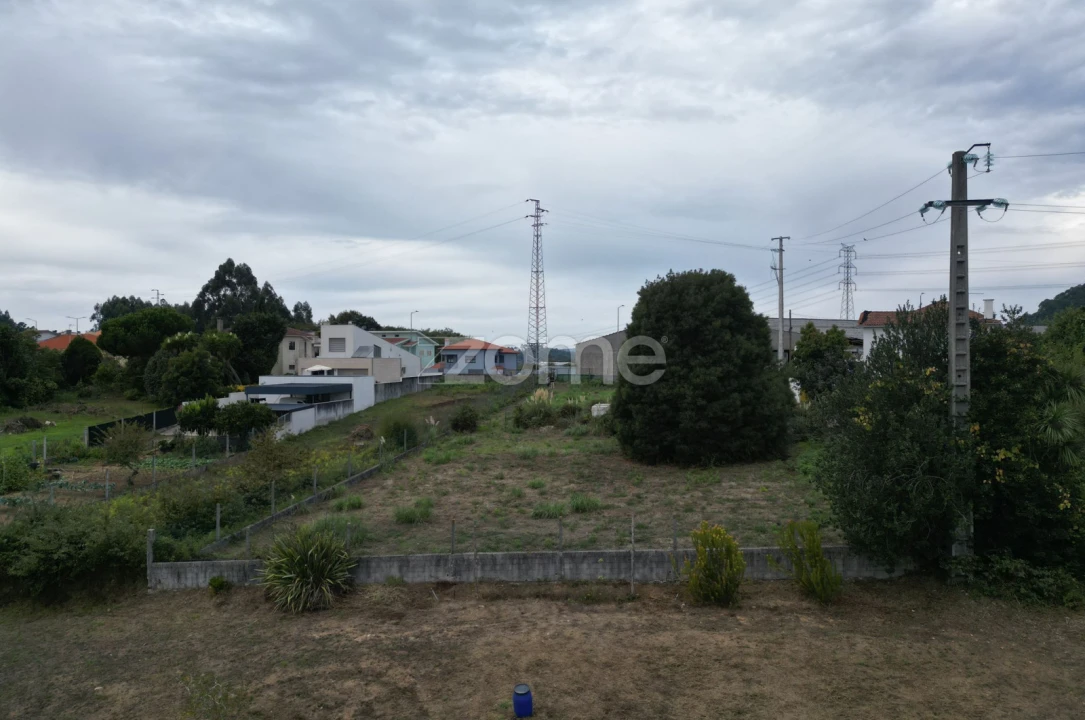 Terreno para Venda em Sandim, Olival, Lever e Crestuma Foto 8