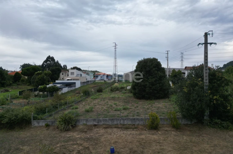 Terreno para Venda em Sandim, Olival, Lever e Crestuma Foto 8