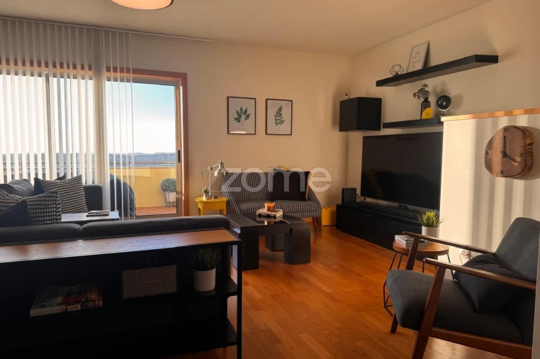 Moradia T4 para Venda em Folgosa Foto 3