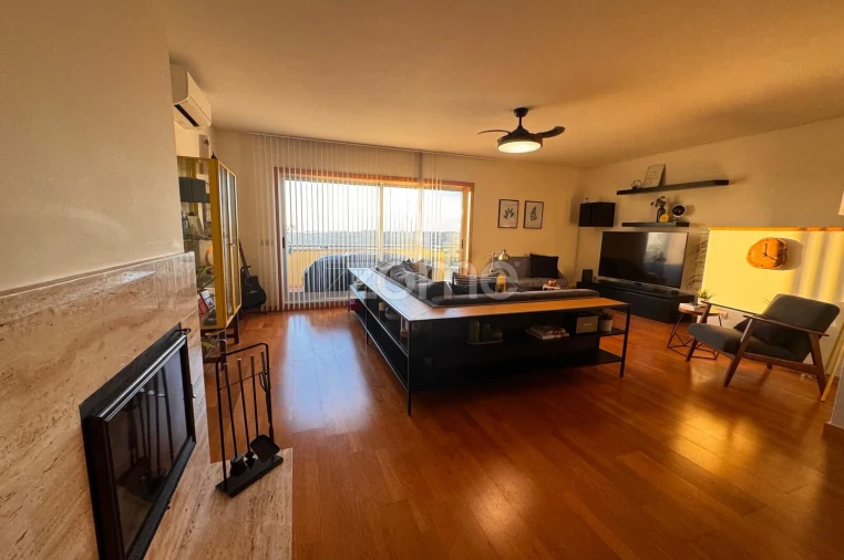 Moradia T4 para Venda em Folgosa Foto 7