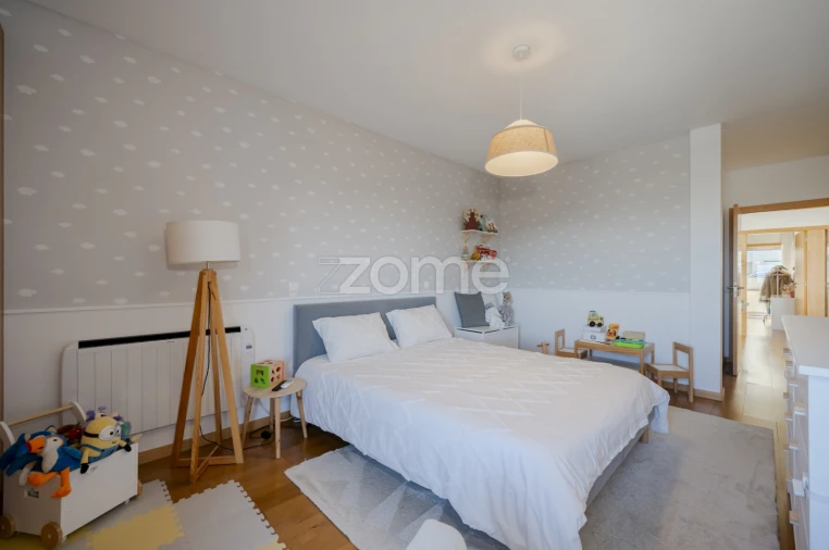 Moradia T4 para Venda em Folgosa Foto 31