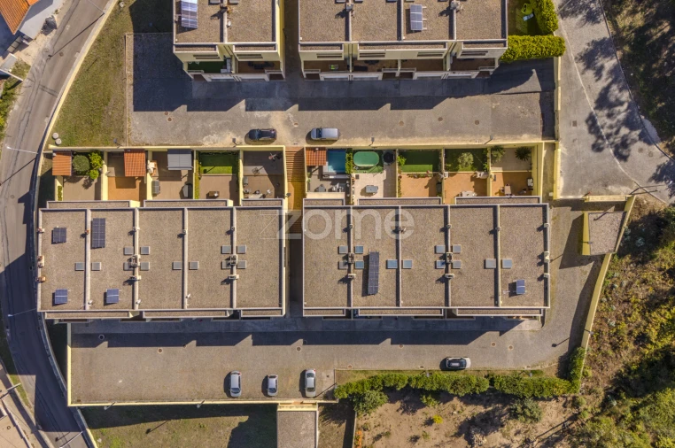 Moradia T4 para Venda em Folgosa Foto 55