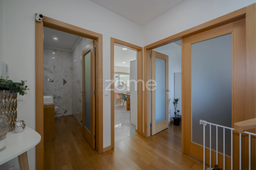 Moradia T4 para Venda em Folgosa Foto 20