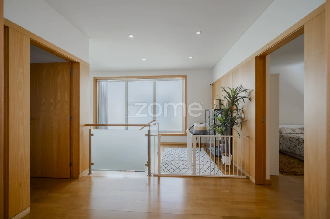 Moradia T4 para Venda em Folgosa Foto 23