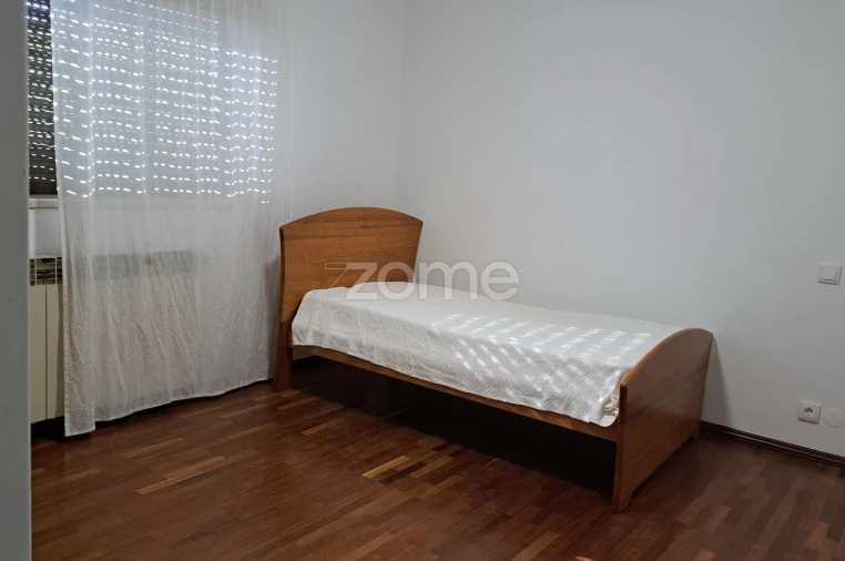 Moradia T1 para Arrendamento em Marrazes e Barosa Foto 8