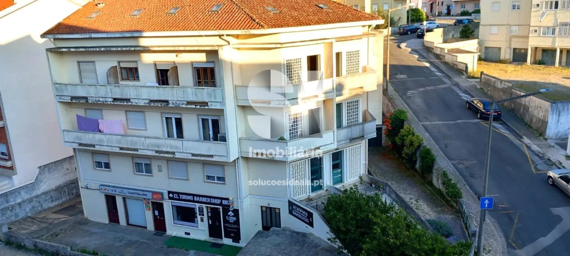 Negócio para Venda em Santo Antonio dos Olivais Foto 4