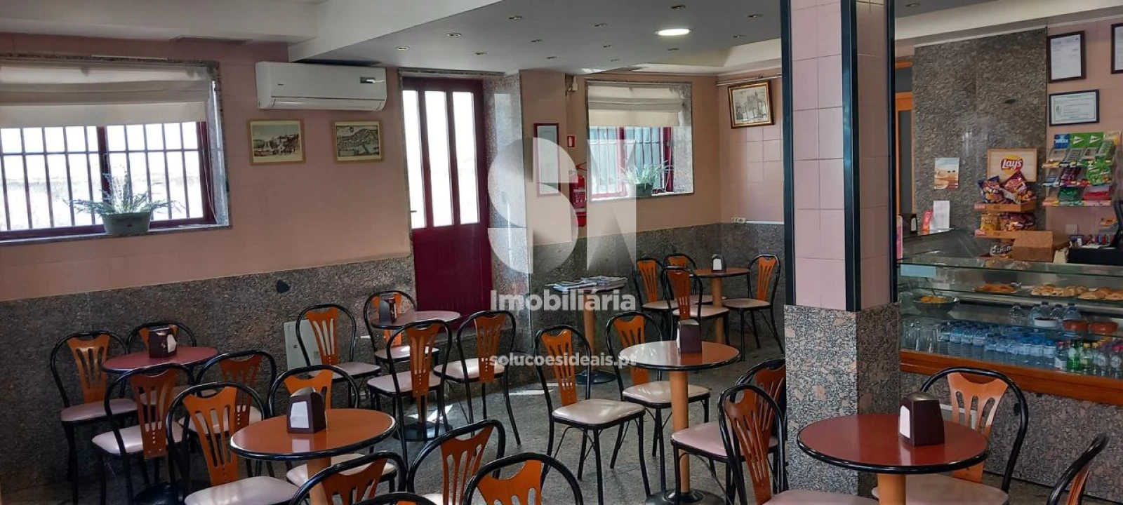 Negócio para Venda em Santo Antonio dos Olivais Foto 1