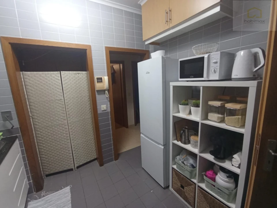 Apartamento T2 para Venda em Fajã de Baixo Foto 16