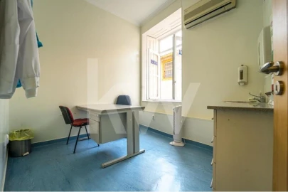 Apartamento T12 para Venda em Sé Nova, Santa Cruz, Almedina e São Bartolomeu