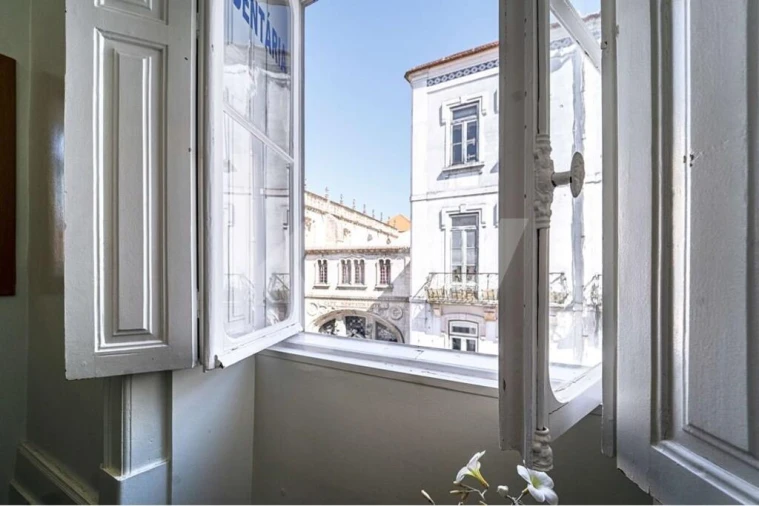 Apartamento T12 para Venda em Sé Nova, Santa Cruz, Almedina e São Bartolomeu Foto 12