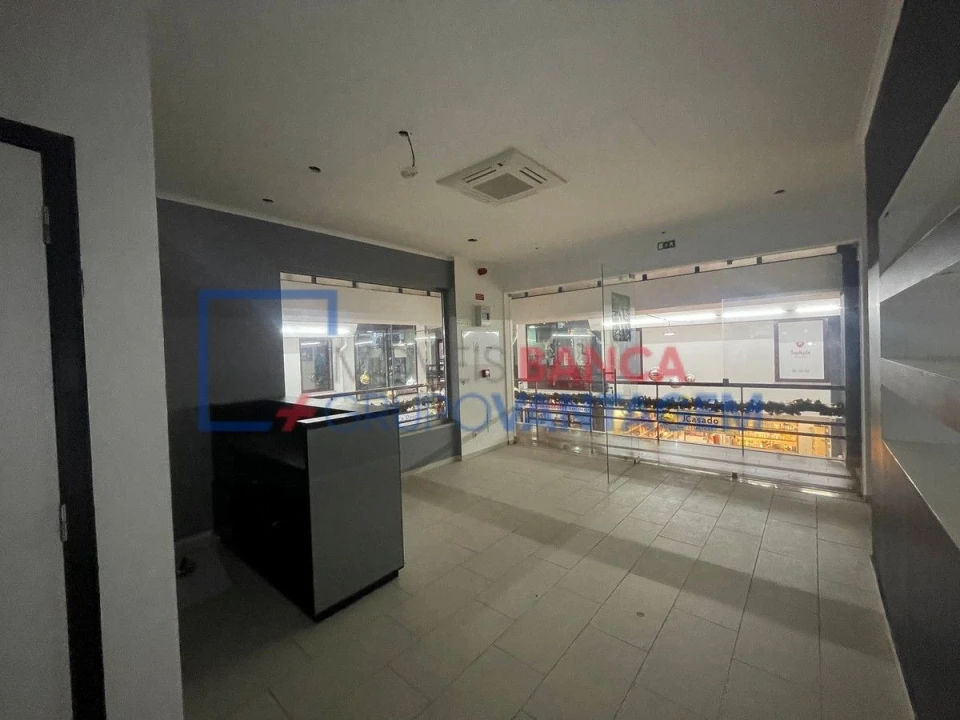 Loja para Venda em Sé e São Lourenço Foto 23