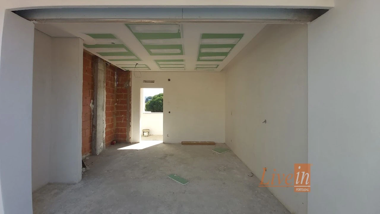 Quinta T4 para Venda em Azueira e Sobral da Abelheira Foto 19