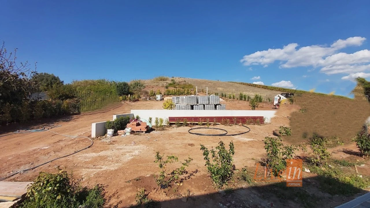 Quinta T4 para Venda em Azueira e Sobral da Abelheira Foto 28