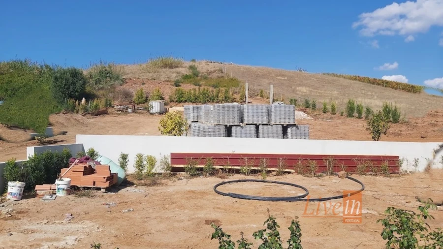 Quinta T4 para Venda em Azueira e Sobral da Abelheira Foto 2