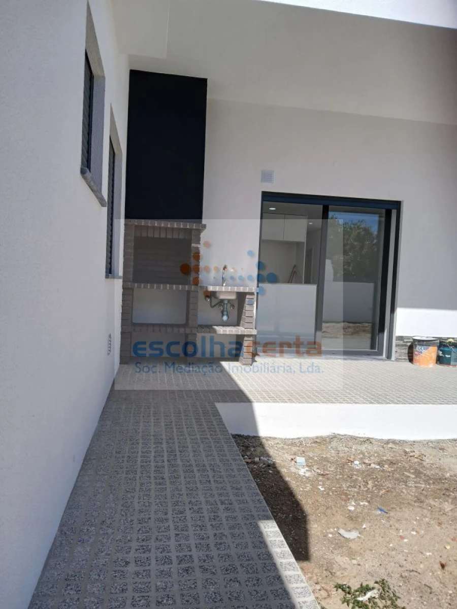 Moradia T4 para Venda em Fernao Ferro Foto 25