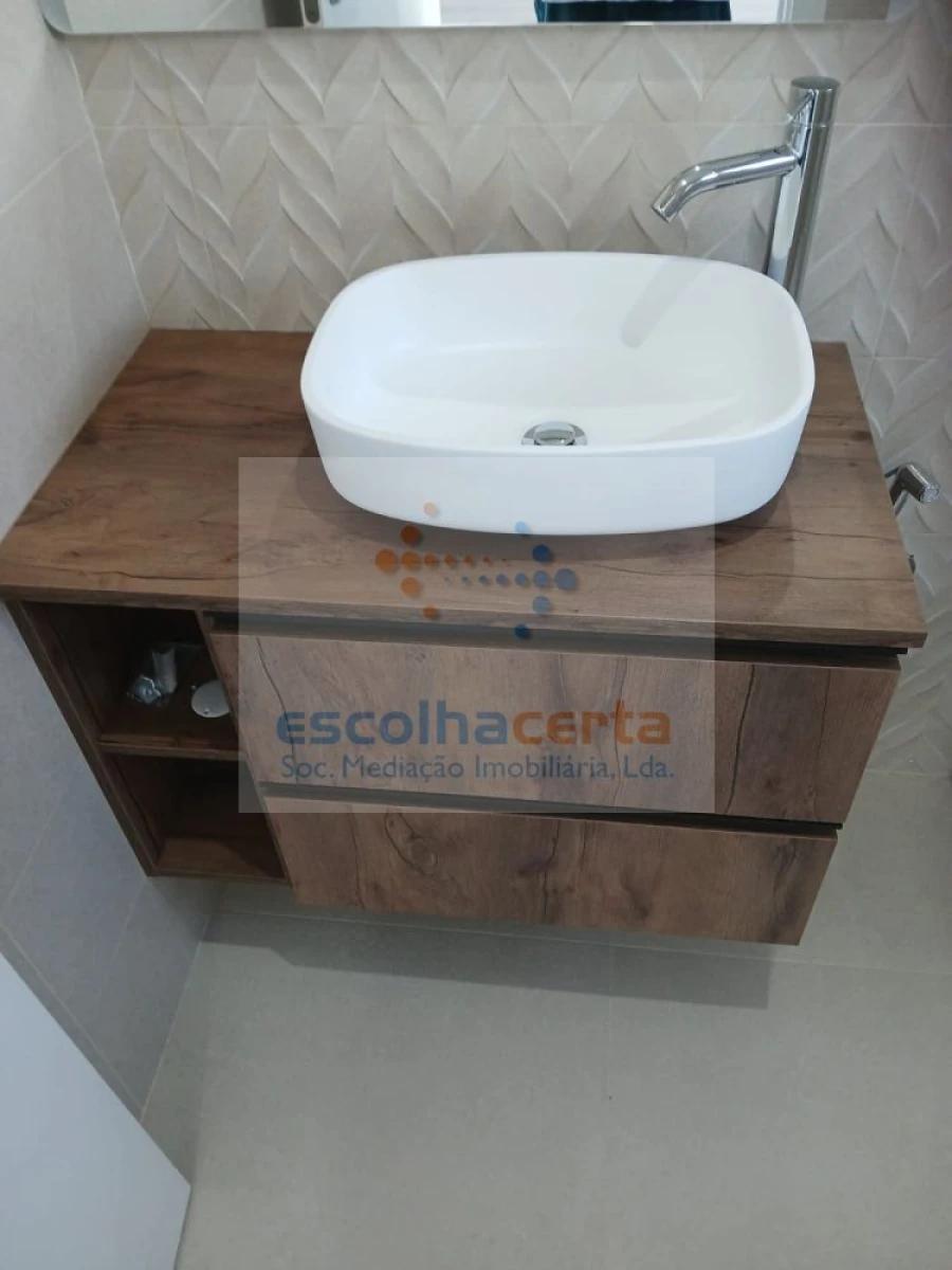 Moradia T4 para Venda em Fernao Ferro Foto 19